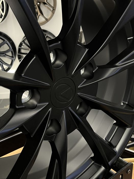 Кованые диски R20 на Lexus LX570