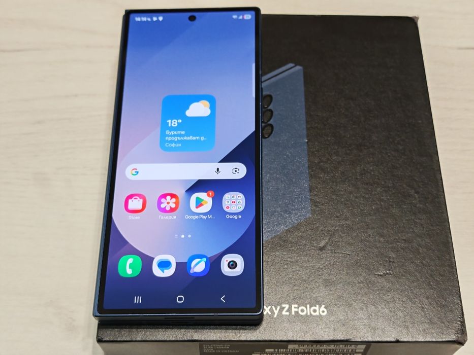 Отличен Samsung Galaxy Z Fold 6 256 GB