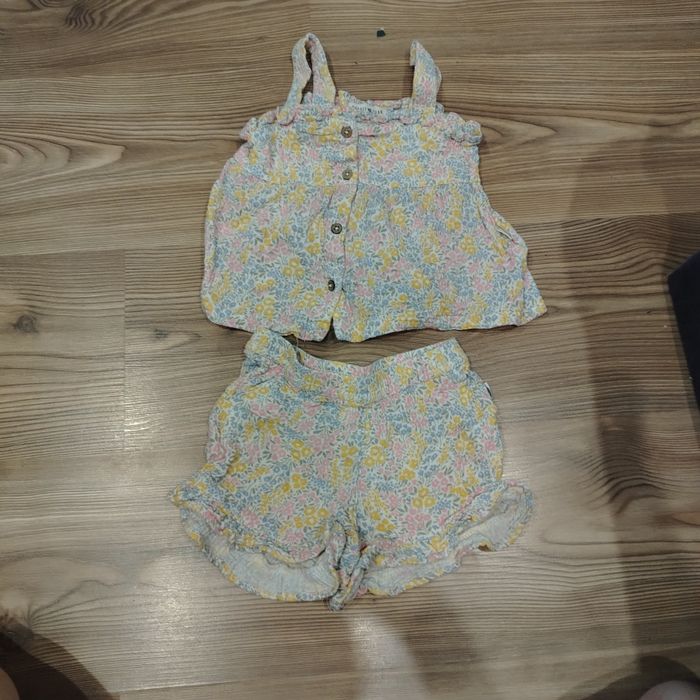 Compleu pentru fetite de 2 ani 92-98 cm
