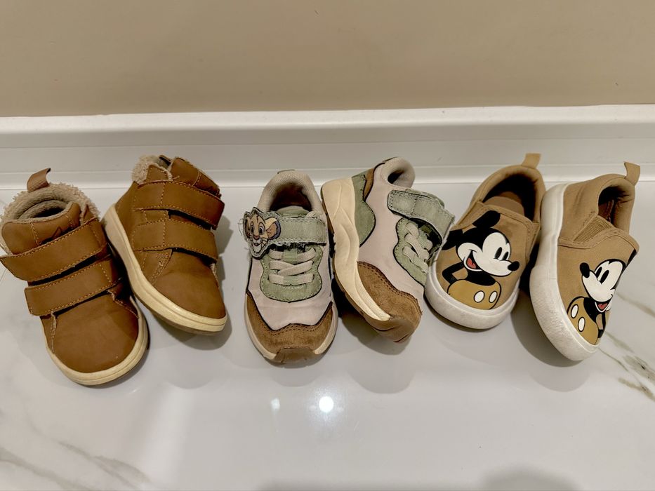 4 чифта обувки H&M р-р 20/21