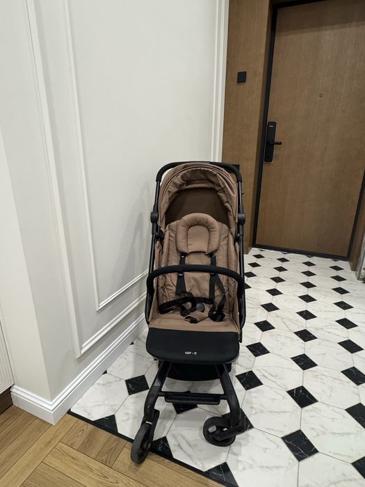 Продам коляску Anex air z