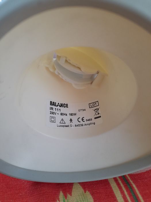 Lampa tratament infraroșii