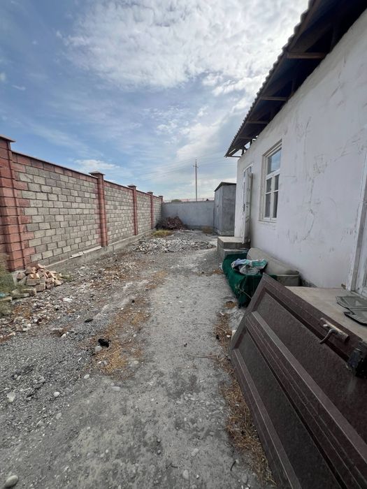 Аерапорт худуди 1,5 сотих ховли сотилади