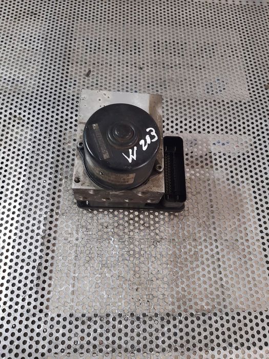 Modul Pompa Unitate ABS Mercedes C Class W203 Cod A0044312912 Vanduta De Firma Cu Garantie