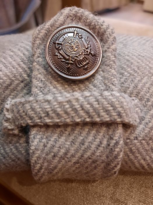 Продам дёшево новое пальто