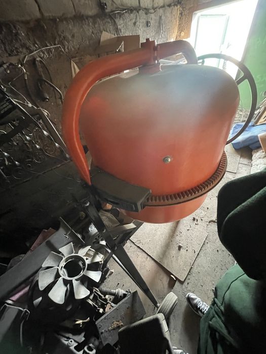 Продается бетонамешалка