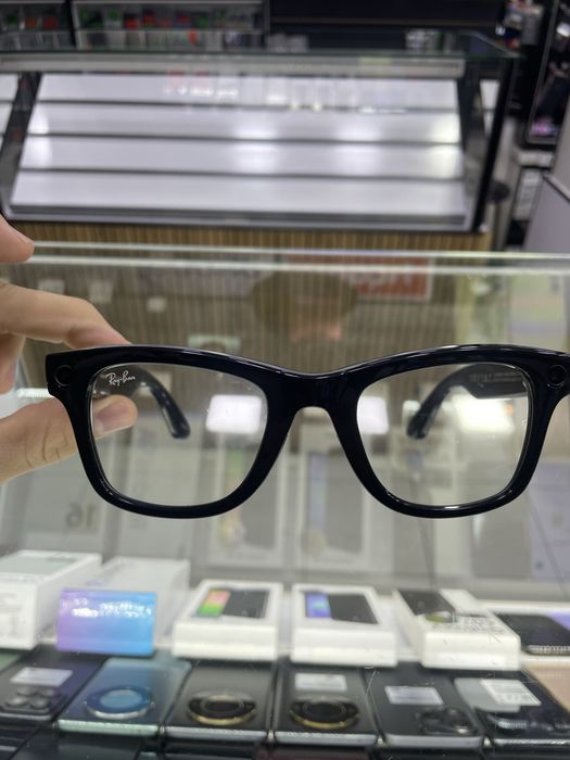 Rayban achki sotiladi