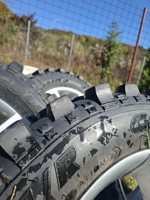 Vînd cauciucuri simex 4x4