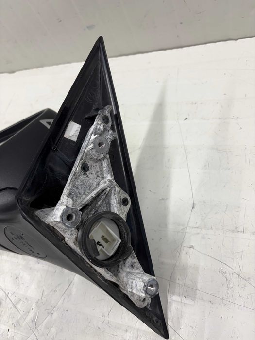 Ляво огледало БМВ Ф30 Ф31 с мъртва зона BMW F30 F31