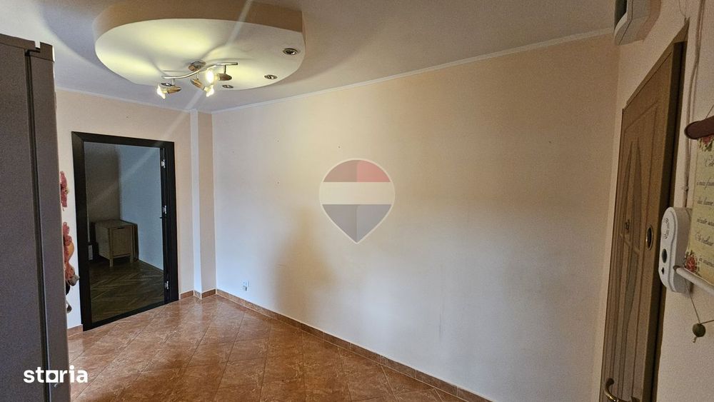 Apartament cu 2 camere de vânzare în zona Central