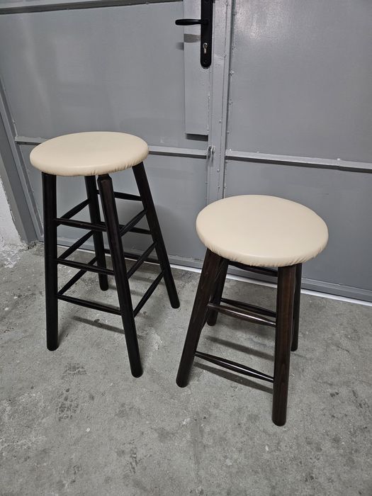 Чисто Нови Бар табуретки от Бук налични 200 бр.
Чисто Нови Бар табурет