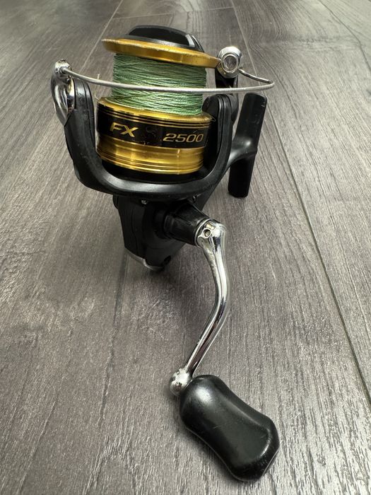 Shimano FX 2500.
