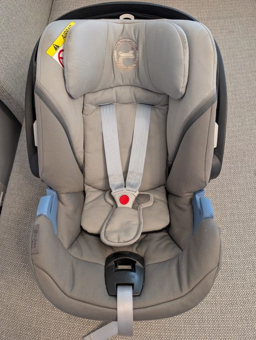 Scoică auto Cybex Aton 5 0-13 kg – gri – stare bună