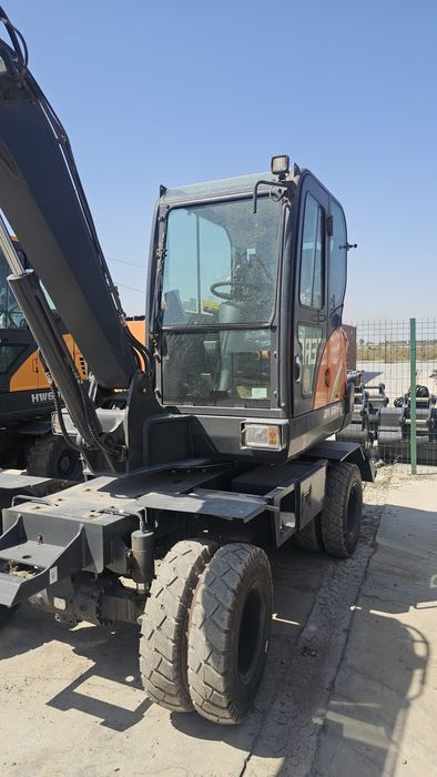 Экскаватор Develon DX60 W eco 2025 года