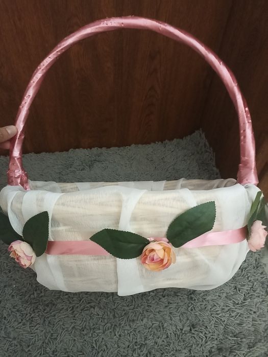 Украсена кошница за кръщене