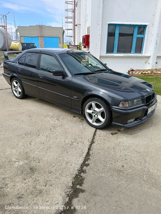 Продам BMW 320i e36