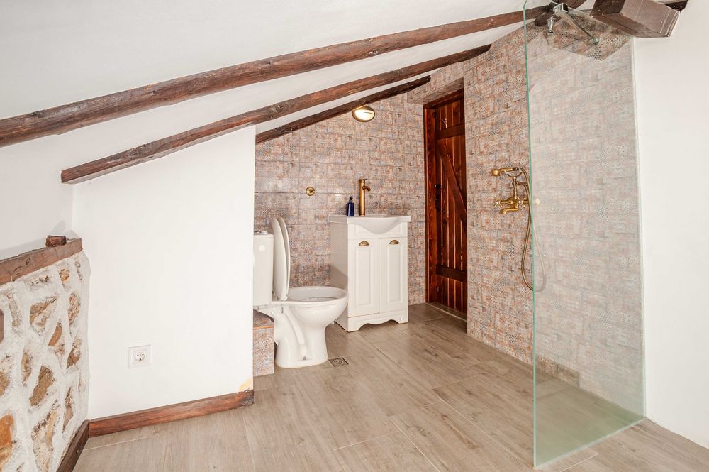 Продава се Къща в с. Арда, Област Смолян - 260 кв.м за 1116 €/кв.м - Снимка #16