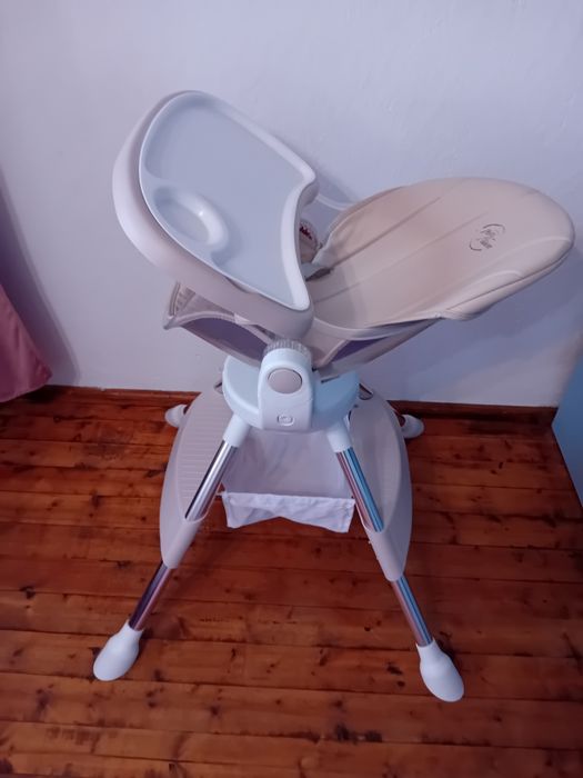 Въртящо се на 360° столче за хранене Chipolino - Vision, Пясък