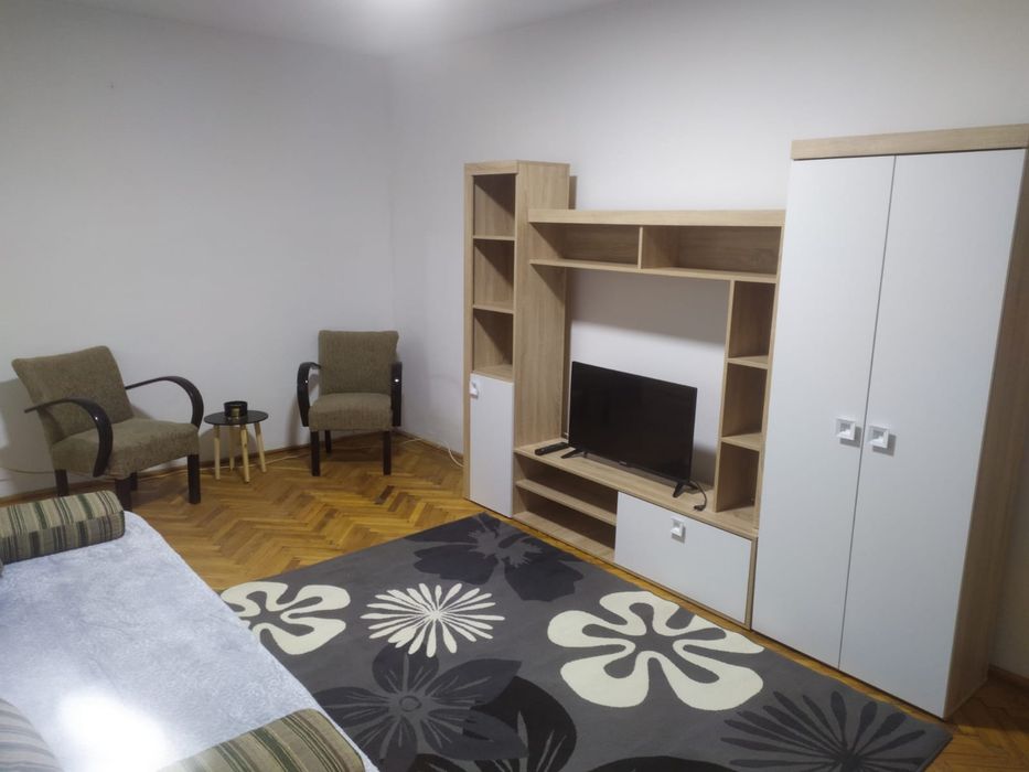 Închiriez apartament 2 camere decomandat, Nufărul — fotografia 1