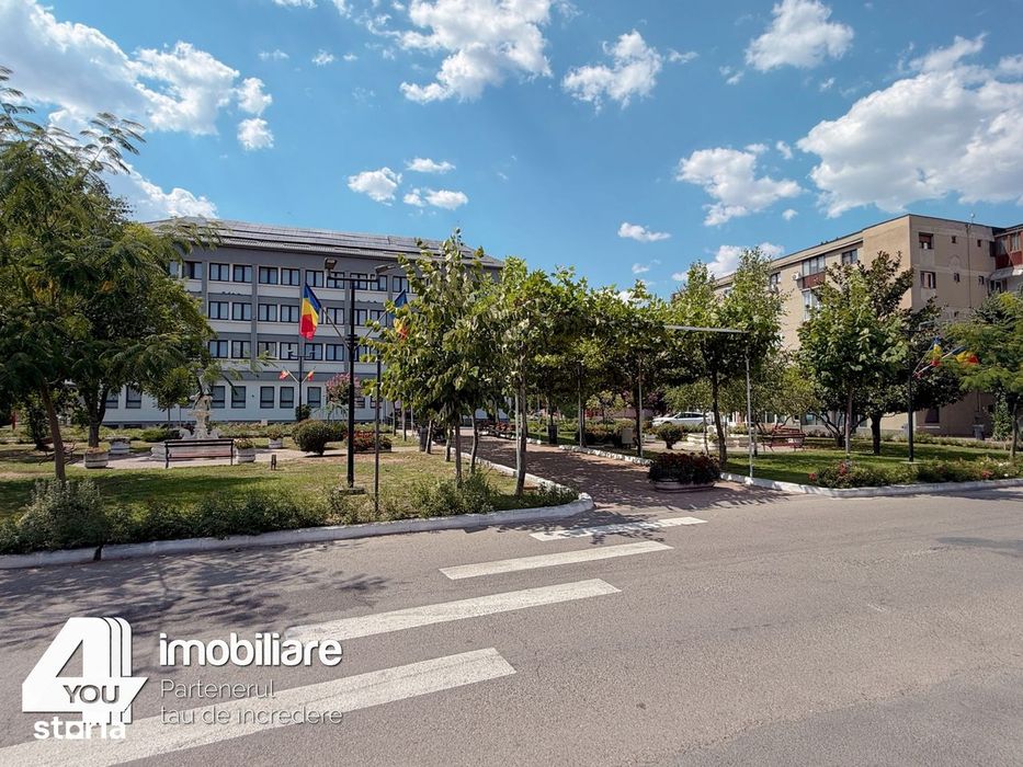 Apartament 3 camere Ineu langa Primarie ,82 mp, cu termotecă