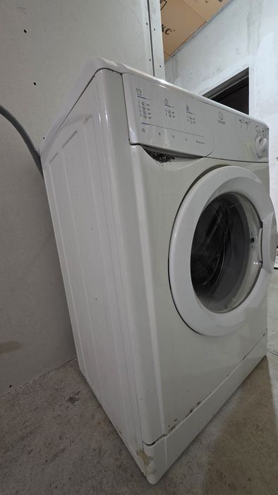 Продам стиральную машину