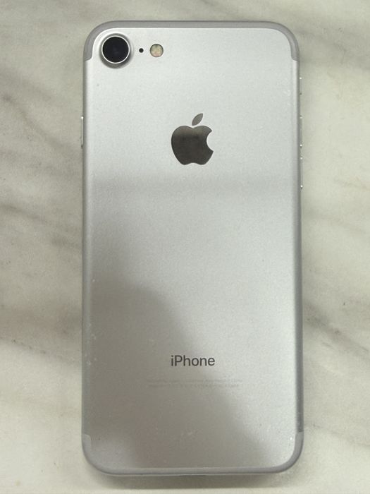 Iphone 7 в отлично състояние.
