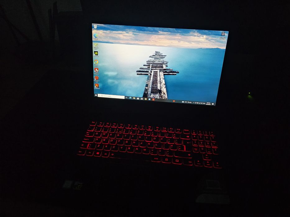 Lenovo Legion Y520  gtx 1050ti, 16gb, i7 q7700 2.8ghz