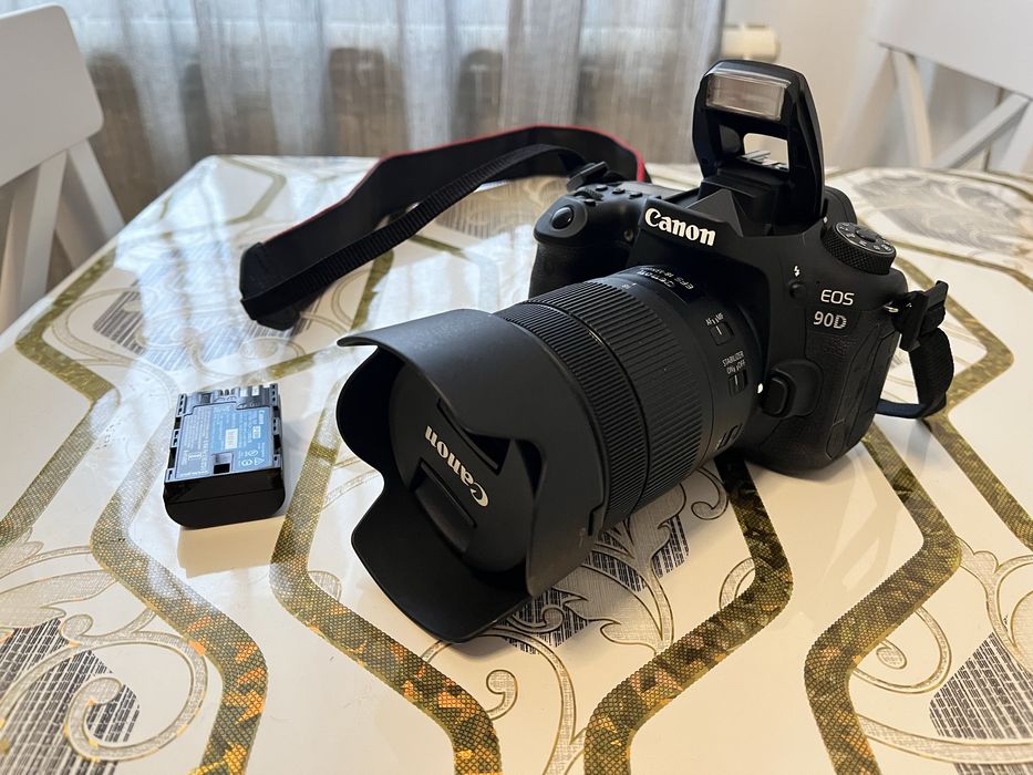 Vand Canon Eos 90D 4K nou!
