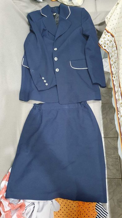 Дамски ризи / блузи / сако - размер L