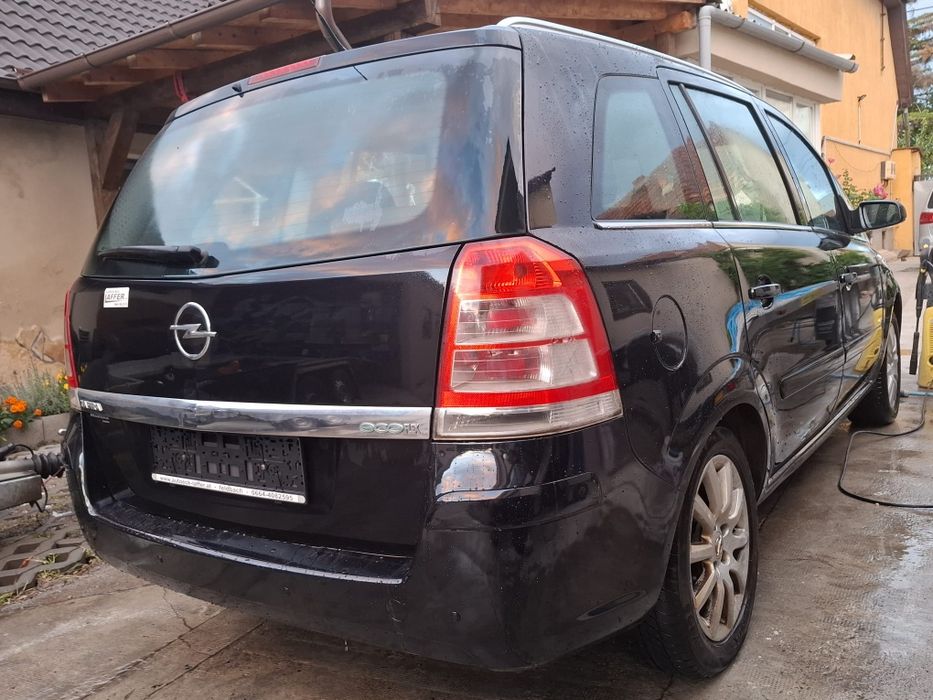 Opel Zafira B  Benzina 1.6 cu 7 locuri Jante