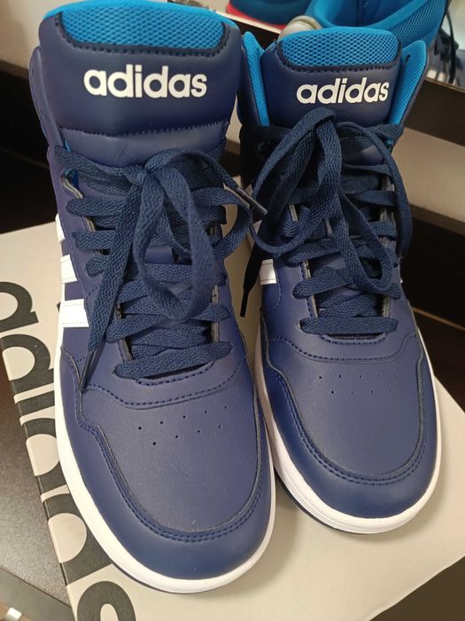 Дамски кожени кецове Адидас