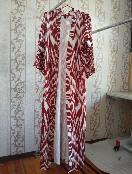 Abaya ayollar libosi
