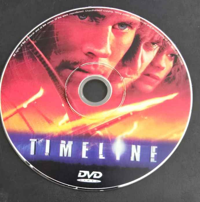 DVD cu filmul science fiction „Timeline” lansat în 2003