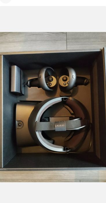 Свалени от витрина нови Очила за виртуална реалност Oculus Rift S