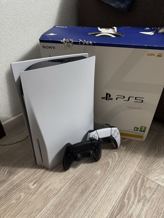 (PS5) SonyPlaystation 5 два джойстика) PS Plus Delux