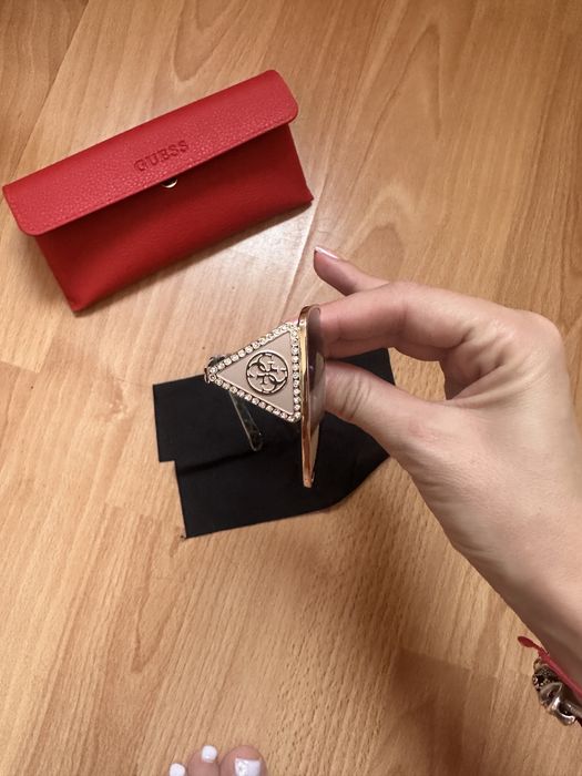 Слънчеви очила Guess