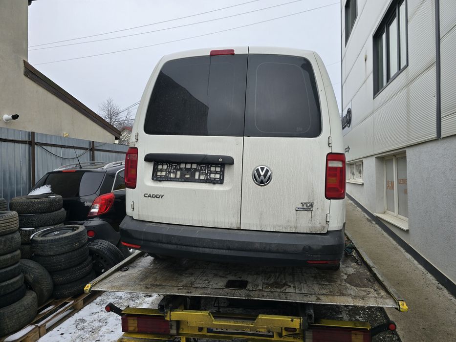 Dezmembrez VW CADDY 2.0 TDI an 2017 cod DFSD 75KW 102CP cu frig