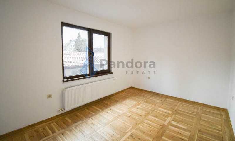 Дава се под наем Тристаен апартамент в София, Бояна - 120 кв.м за 550 € - Снимка #7