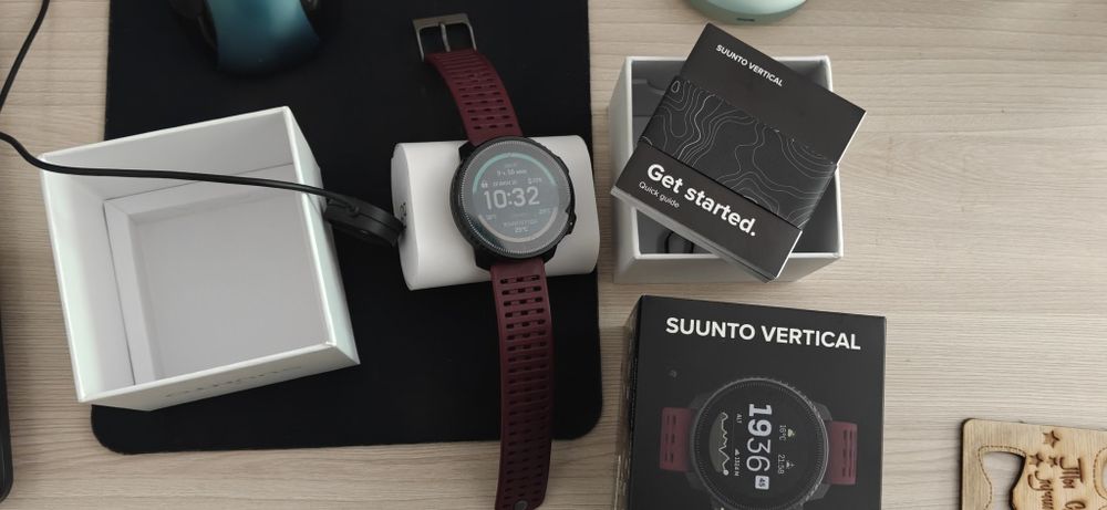 Часы Suunto Vertical Black Ruby