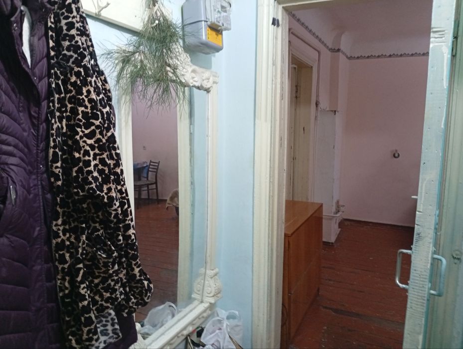 Продается квартира срочно  в центре Ферганы , Сотилади Фаргона шахрида