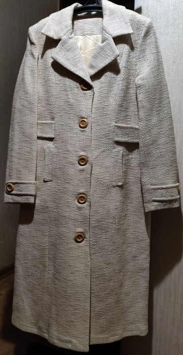 Продам новое пальто