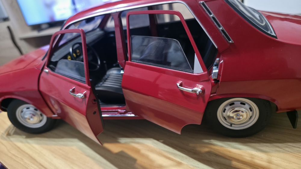 Macheta Dacia 1300 1:8