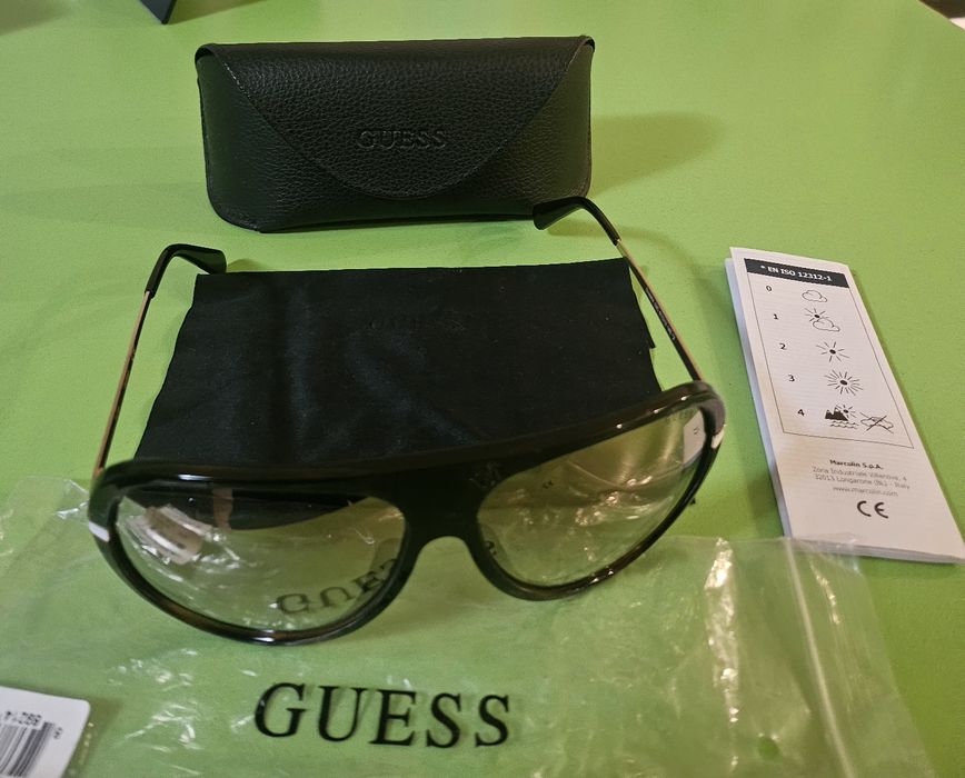 Слънчеви очила-Guess,Just Cavalli,Tiffany & Co.