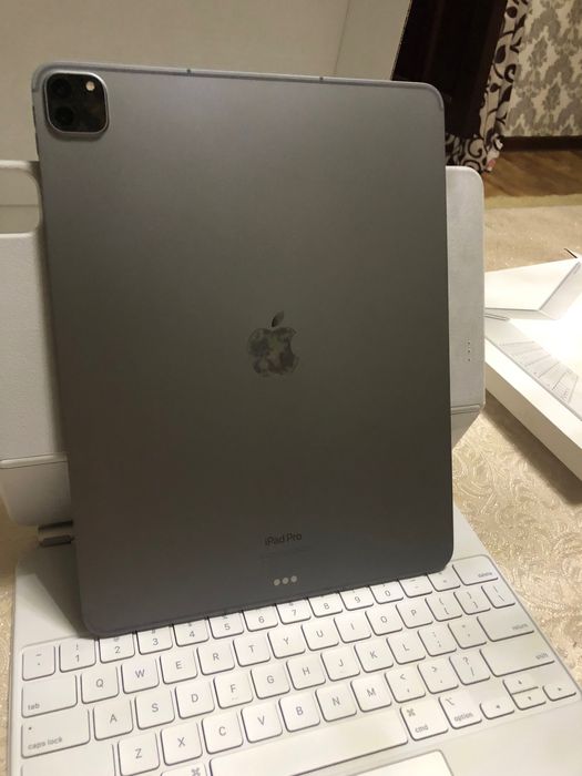 iPad Pro планшет