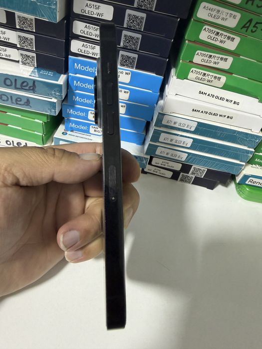 Айфон 14 про сатылады.