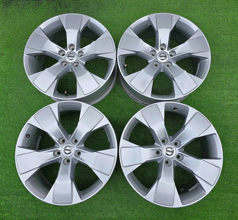 Оригинални джанти за VOLVO 18" 5x108 XC40/XC60