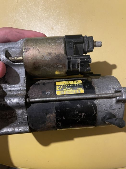 Стартер за Тойота корола 2004