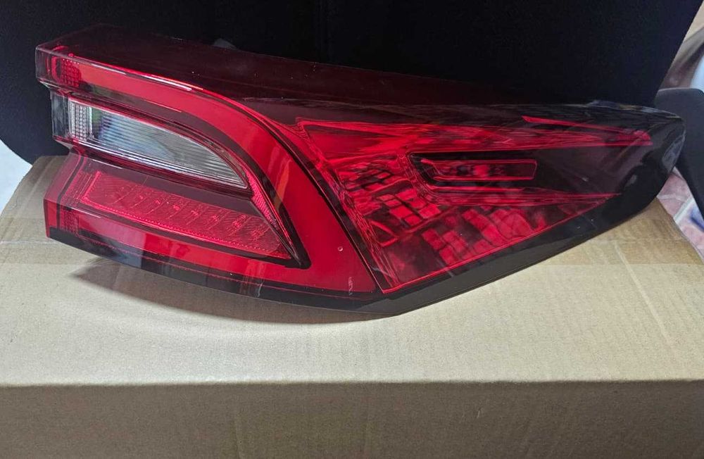 Фонарь задний правый наружный на Exeed TXL