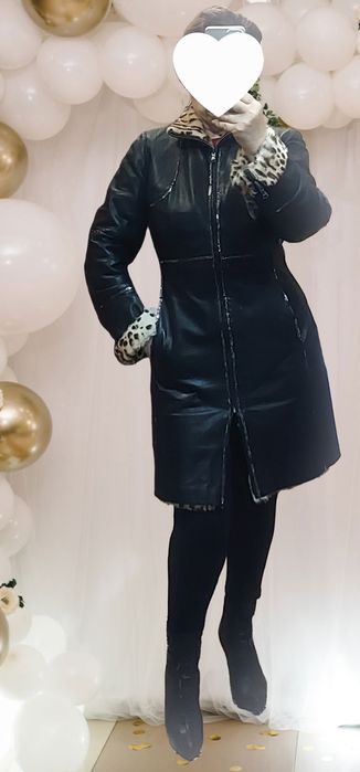 Продаётся из натуральной кожи утеплённый двухсторонний плащ!