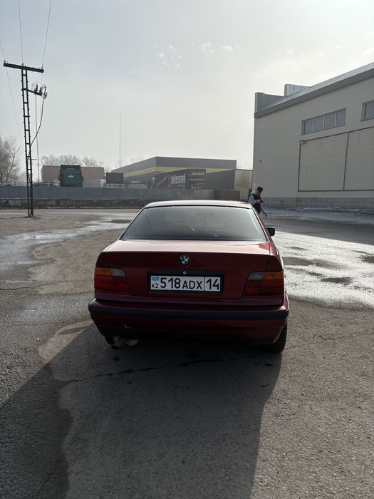 Продам БМВ Е36 1.8 л мотор м 43